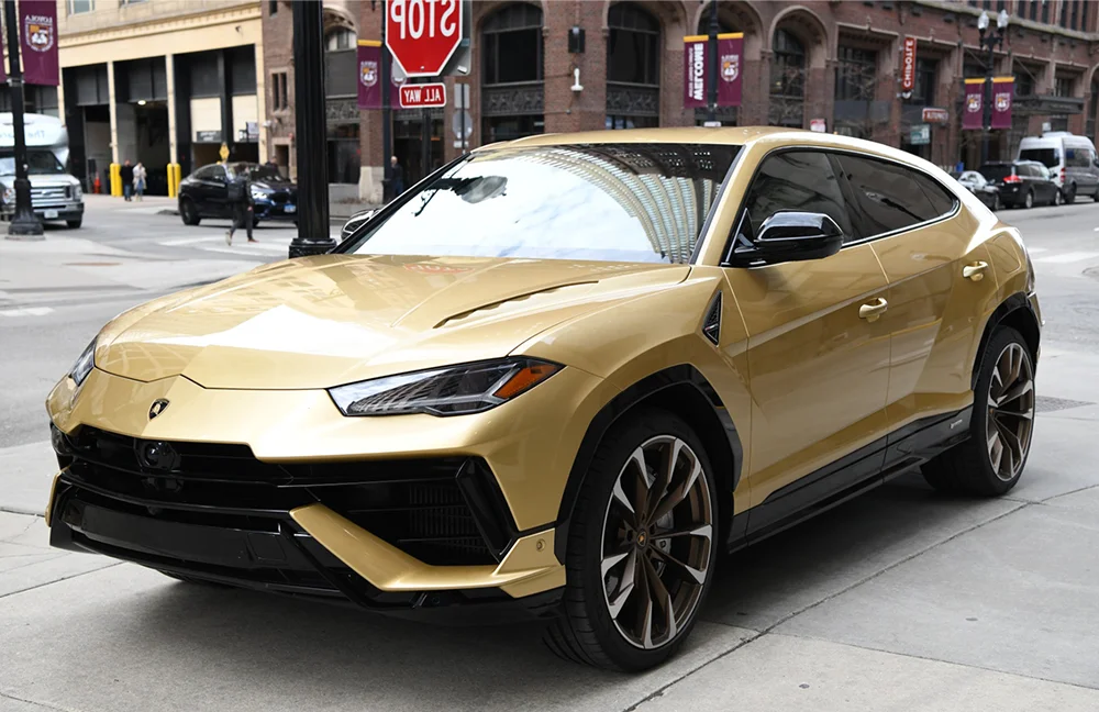 Lamborghini Urus S Golden