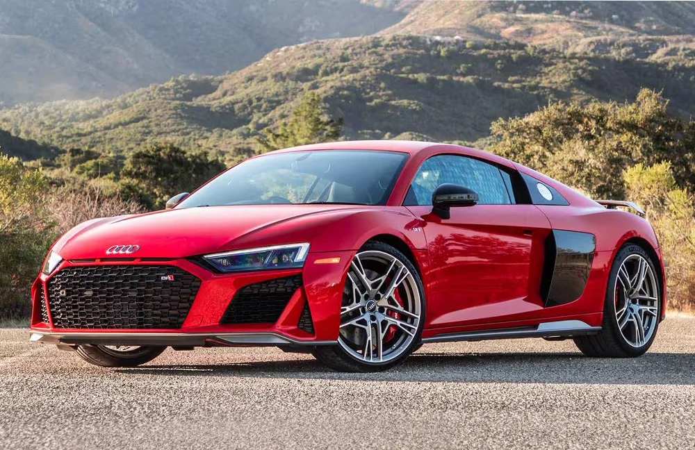 AUDI R8 RED 2023