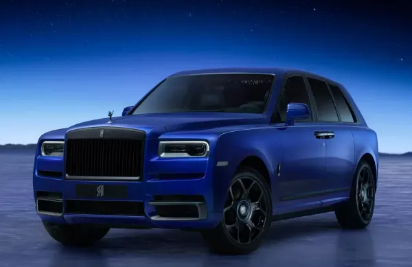 Rolls Royce Cullinan Blue