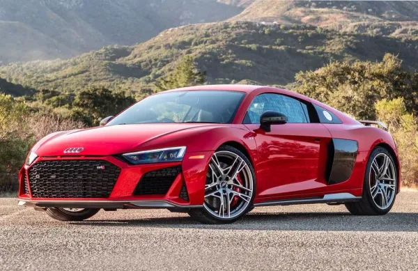 AUDI R8 RED 2023